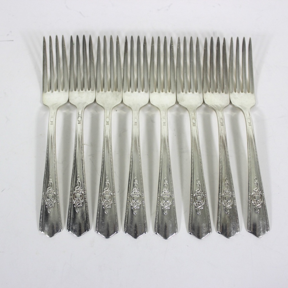 1944 Set of 8 Maytime Vintage Silverplated Dinner Forks Wallace Silver Harmony